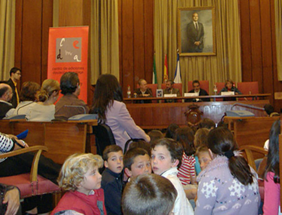 Presentacion en la Diputacion de Malaga de su libro de poesia infantil